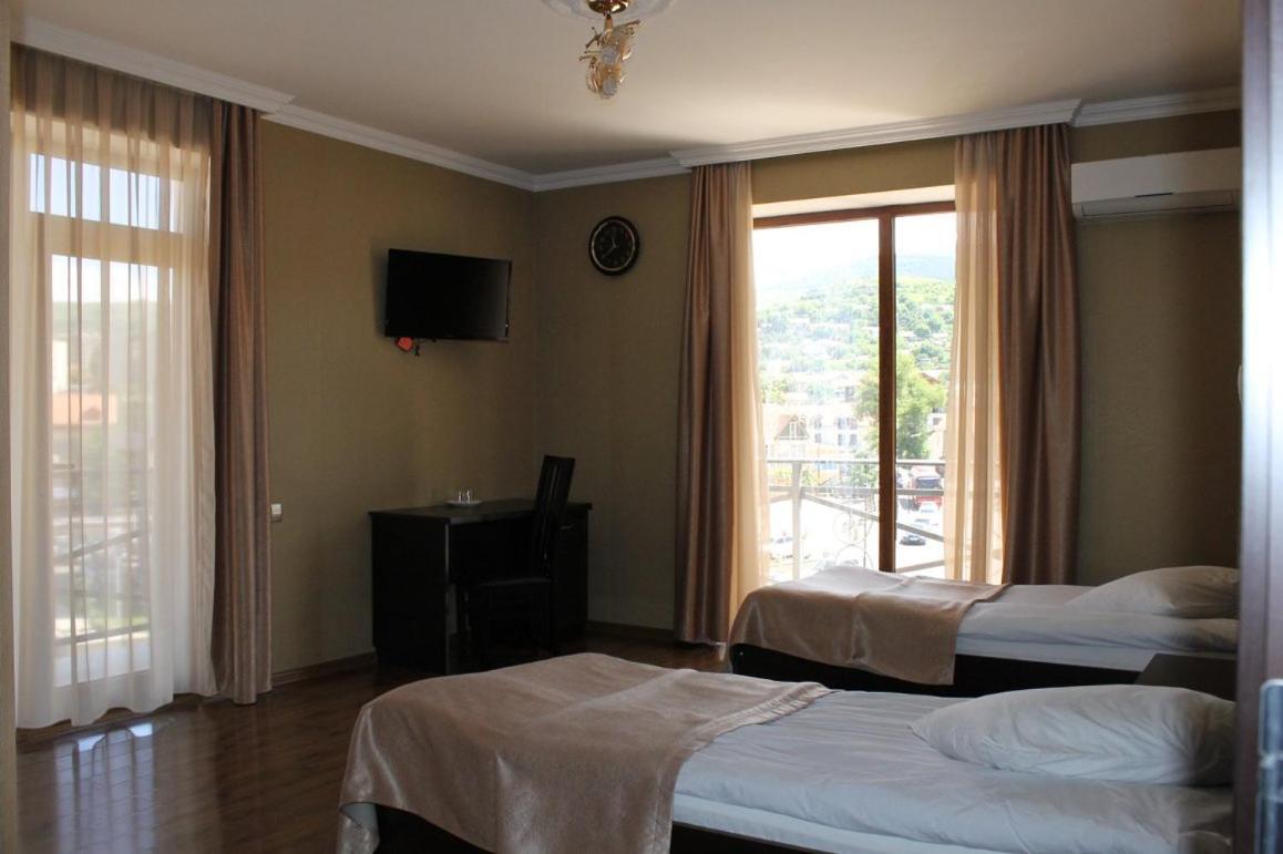Hotel Grand Palace Ахалцихе Екстериор снимка