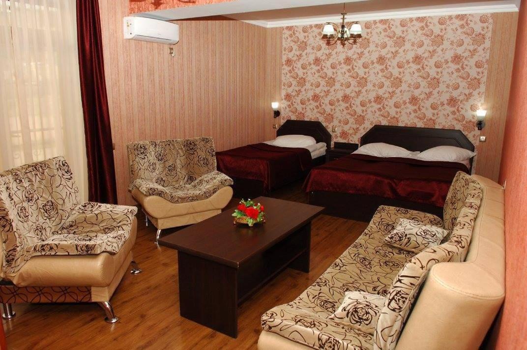 Hotel Grand Palace Ахалцихе Екстериор снимка